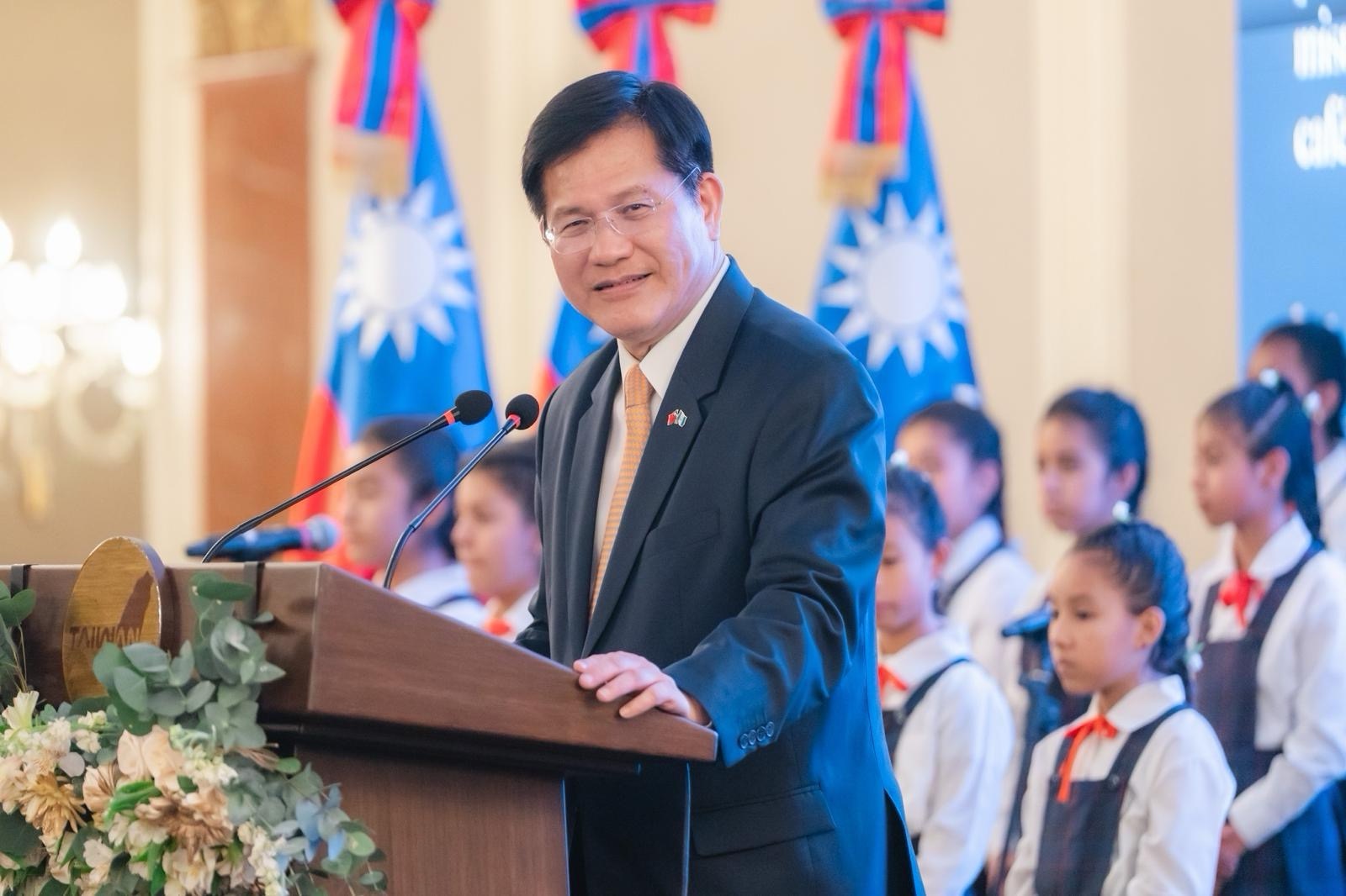 圖說四:外交部長林佳龍主持台瓜建交92周年慶祝酒會暨115年國慶活動。
